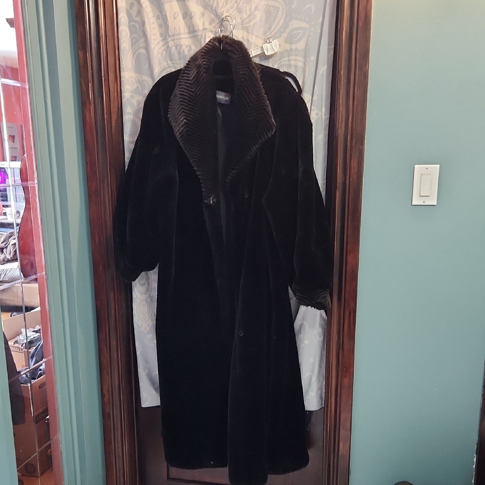 Elegant Black Faux Fur Coat